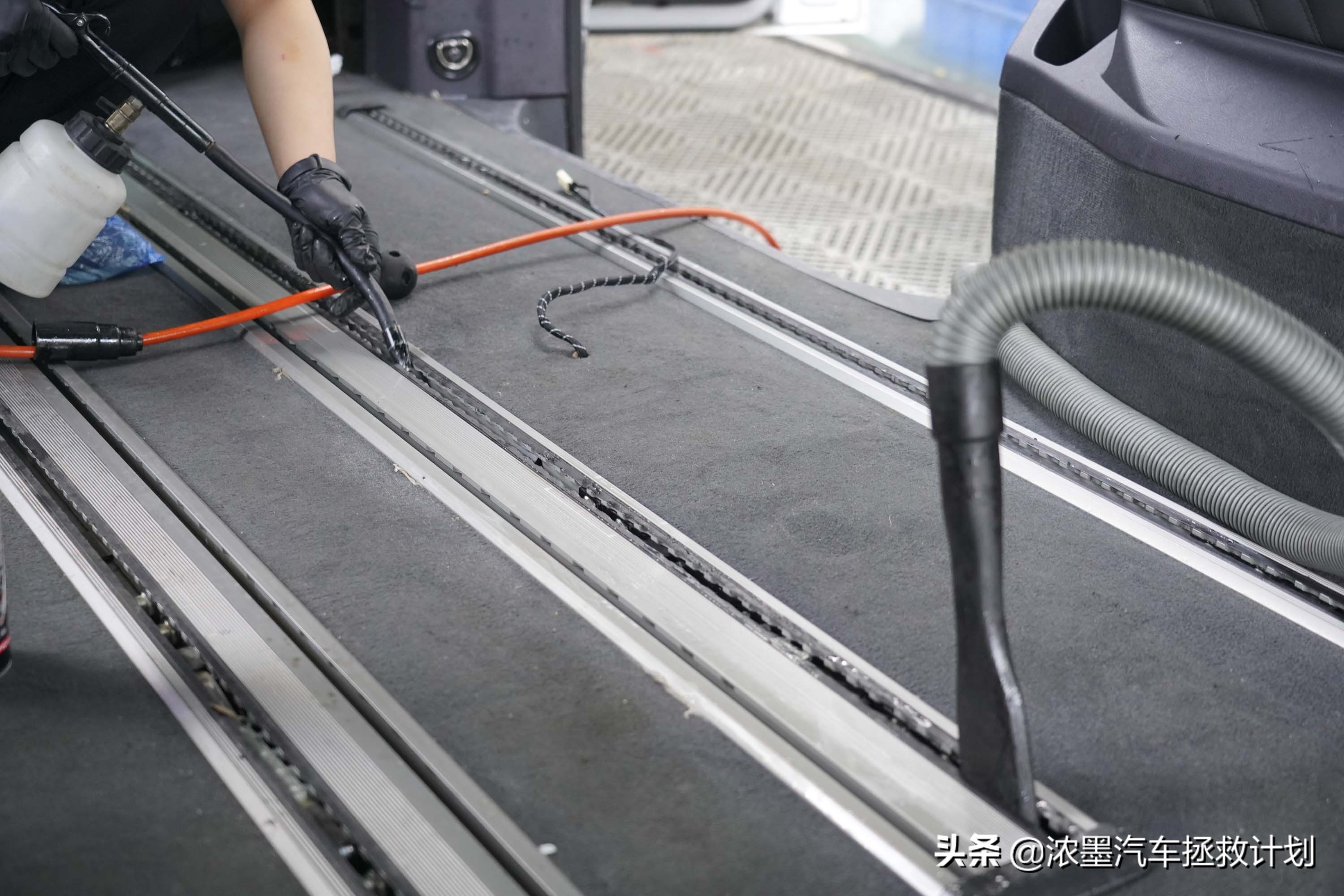 奔驰唯雅诺翻新全过程,奔驰唯雅诺翻新升级价格