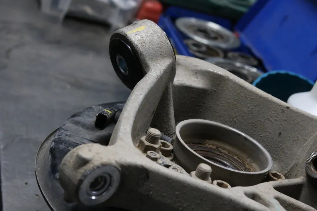 老爷子12代皇冠,12代丰田皇冠翻新改造全过程