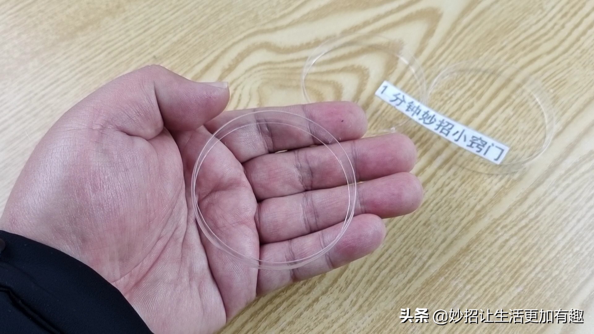 衣橱太深怎么收纳衣服,家里衣服太多怎么办