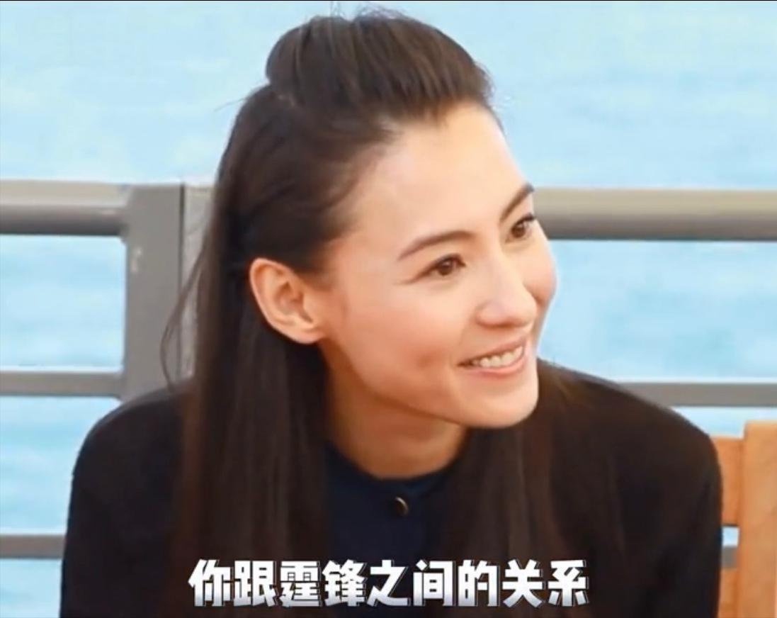 王菲牵手谢霆锋，张柏芝泪目送祝福，到底谁才是真爱