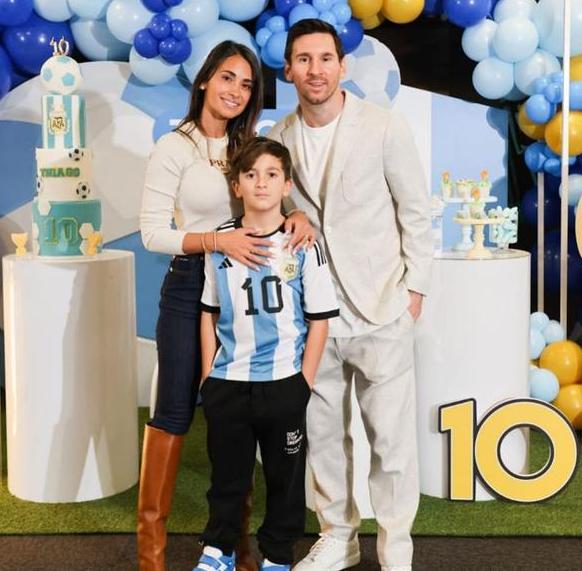 梅西为三个孩子以后的生活发愁了,梅西三个儿子对他的评价