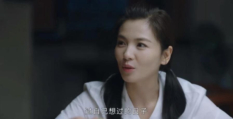 52岁演少女,借拍戏之名行咸猪手,影视圈这些畸形现象,该改改了