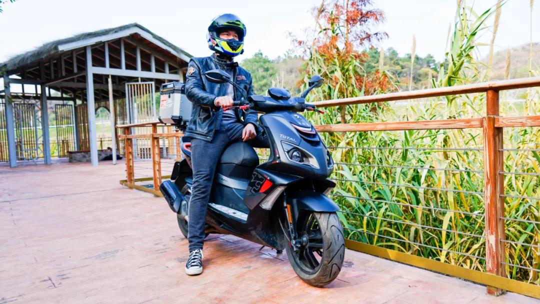 踏板摩托标致speedfight150,标致运动踏板speedfight4多少钱