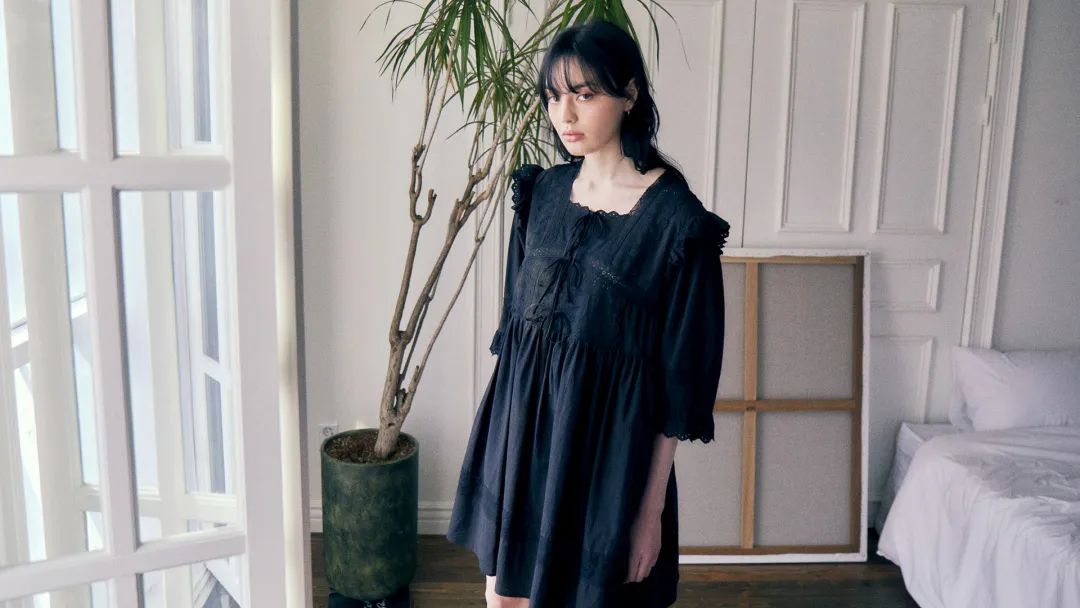 看韩国的衣服应该搜什么,韩国女生都穿什么风格的衣服