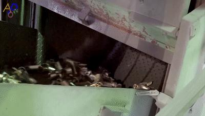 原来这就是砂型铸造,多动图展示水龙头制造过程