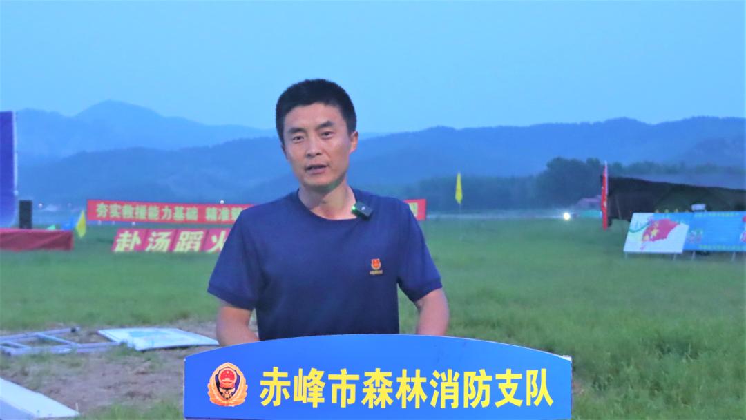 野外驻训丨三尺讲台论剑“四会”政治教员比武风起云涌