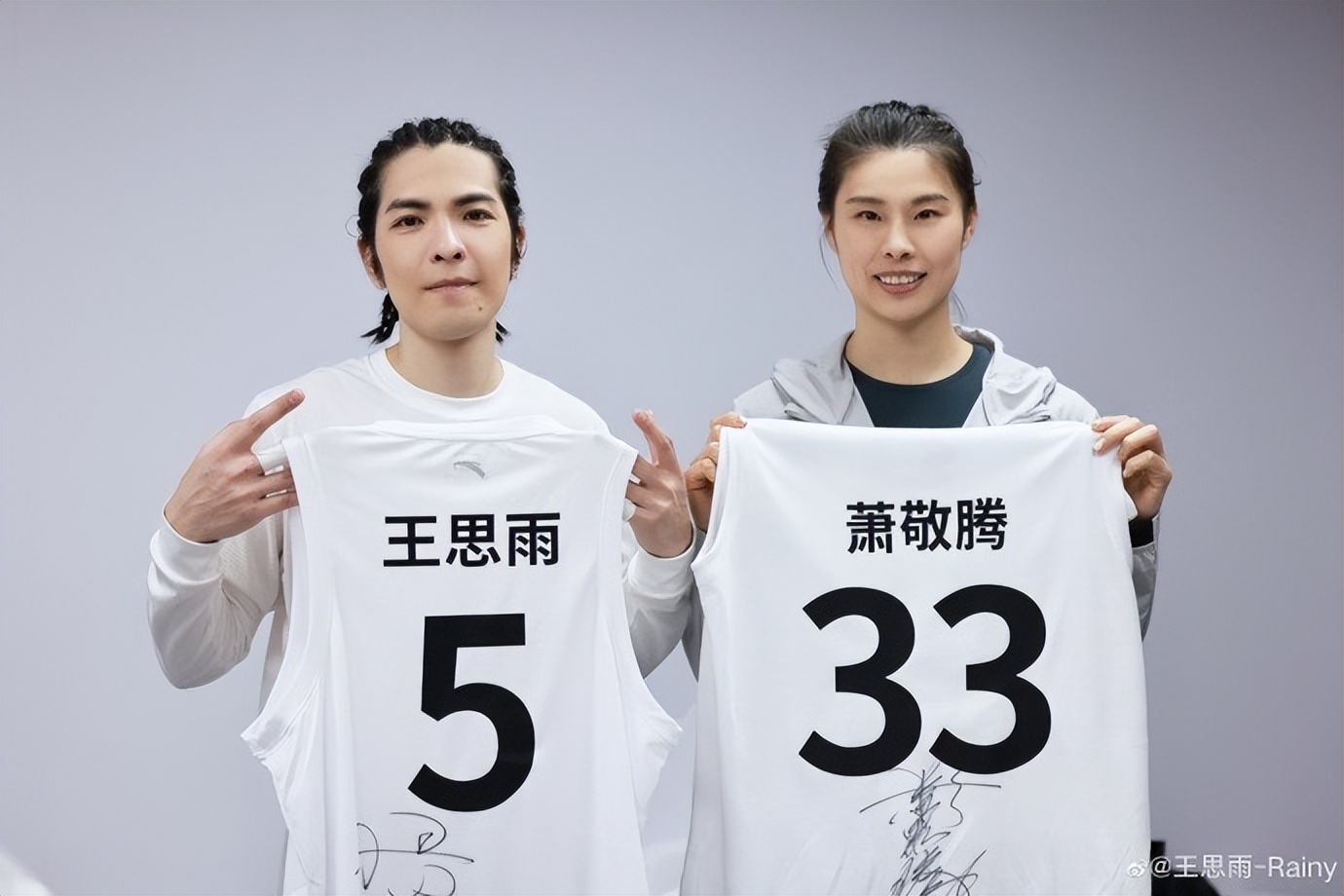 女篮颜值天花板李梦,女篮王思雨成长之路