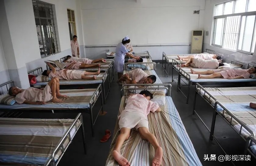 女子被送精神病院原视频,女孩被送到精神病医院