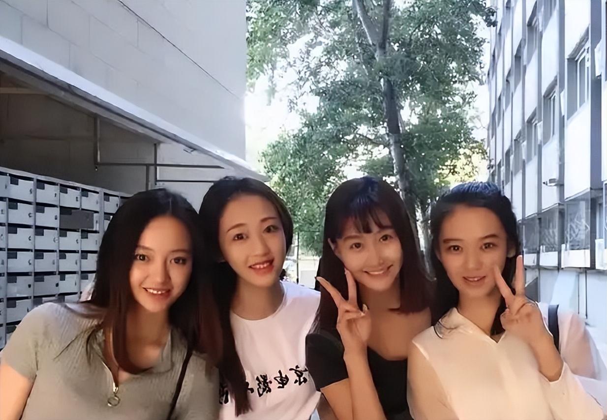 鍗楁柟瀛︾敓鏉ュ埌涓滃寳瀹胯垗,鍗楁柟鍚屽鍒板寳鏂逛笂澶у鎰熷彈瀵掑喎