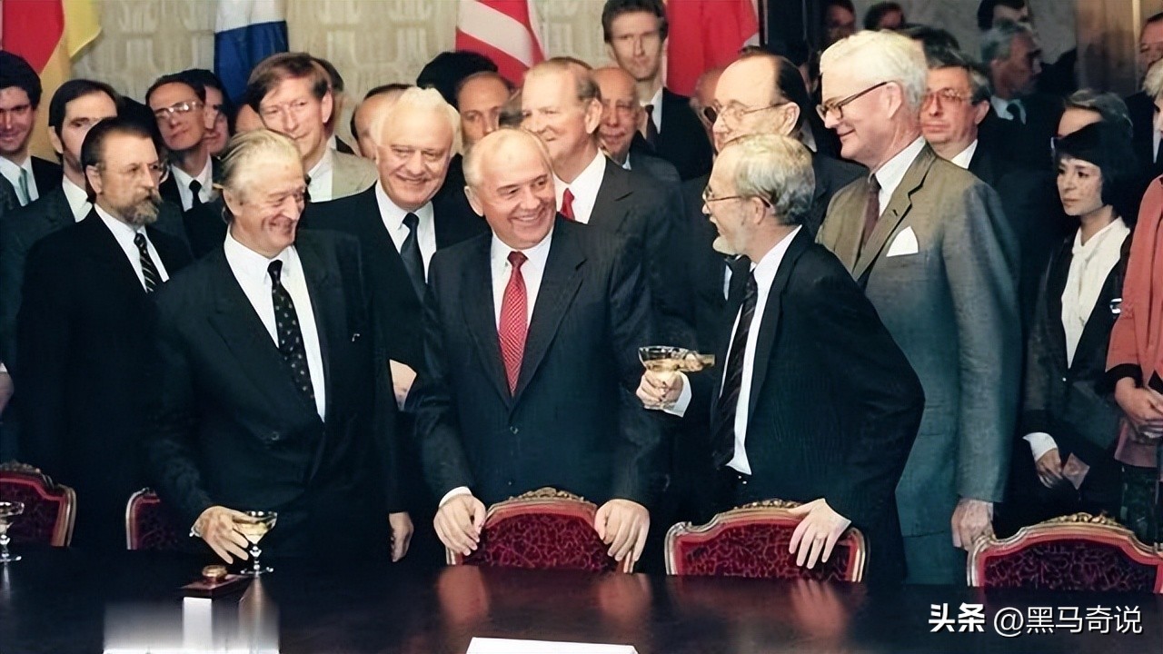 铁与血铸成的钢铁王座,铁与血的时代悲歌