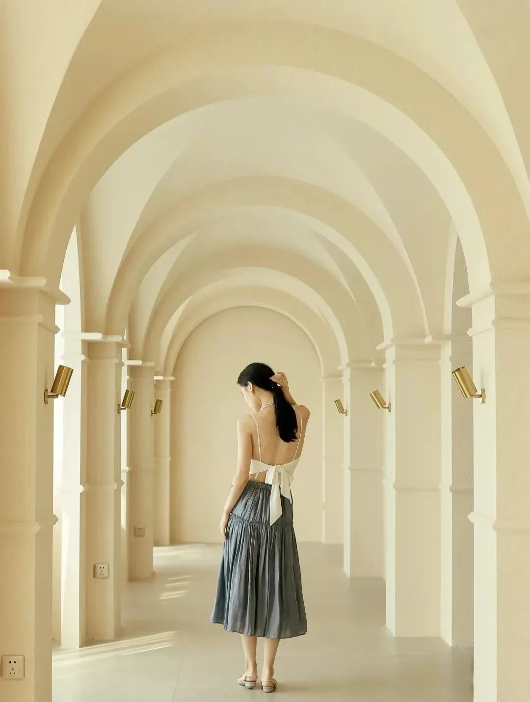 超好看的泳衣推荐,小众的连体泳衣靓丽而又优雅