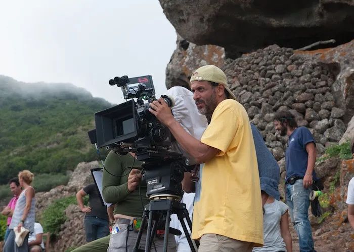 一个桃子引发的故事,一个桃子的故事完整版