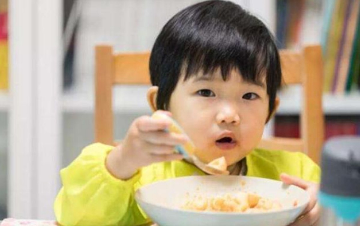 儿童阳了吃什么,孩子阳了吃啥