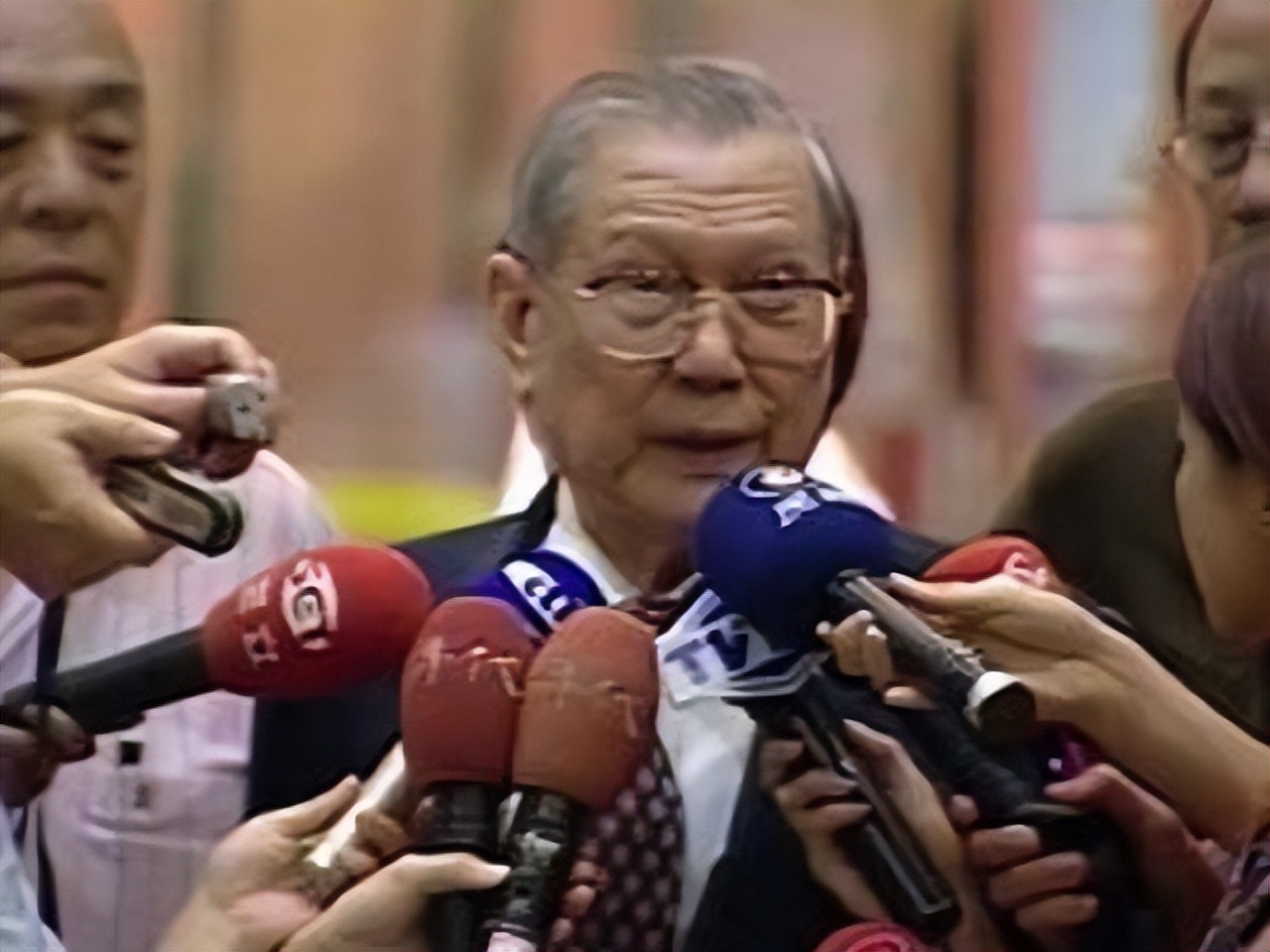 马英九祖籍湖南，自称跟毛主席是老乡：两家离得很近，大约两里路