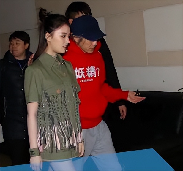 林允与周星驰解约后现在哪家公司,林允周星驰解约了吗