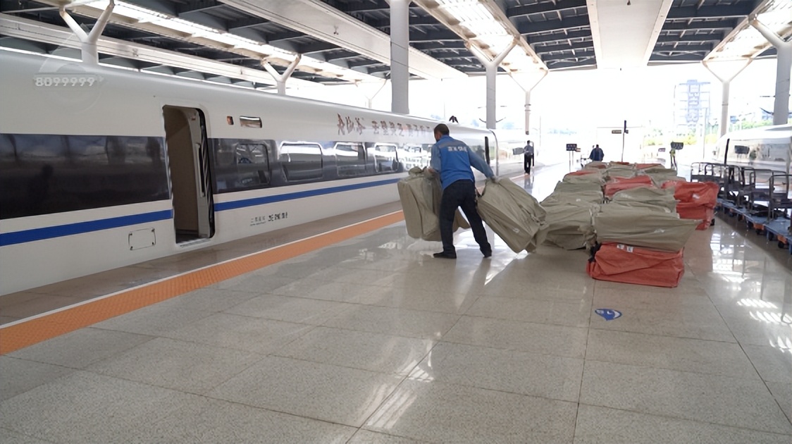 昆明滇池的爱情故事,昆明巷里的爱情故事