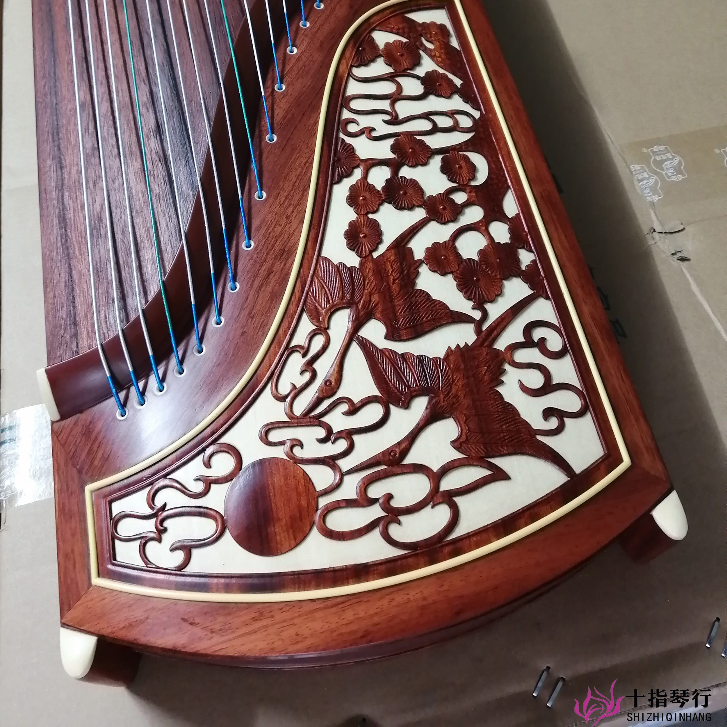 新手学古筝怎么挑琴,零基础学古筝入门买什么样的古筝