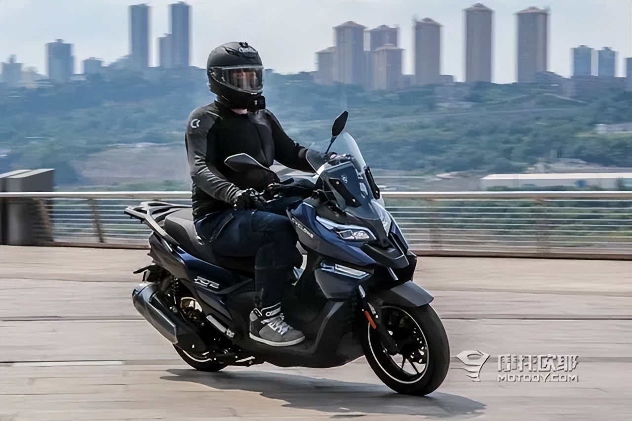 250cc踏板算不算大排量,哪款三万以内250cc踏板值得入手