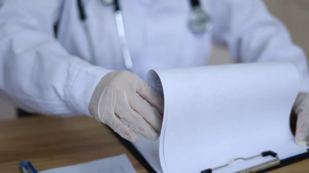 怎么才能彻底治好创伤性关节炎,手指关节创伤性关节炎怎么治疗