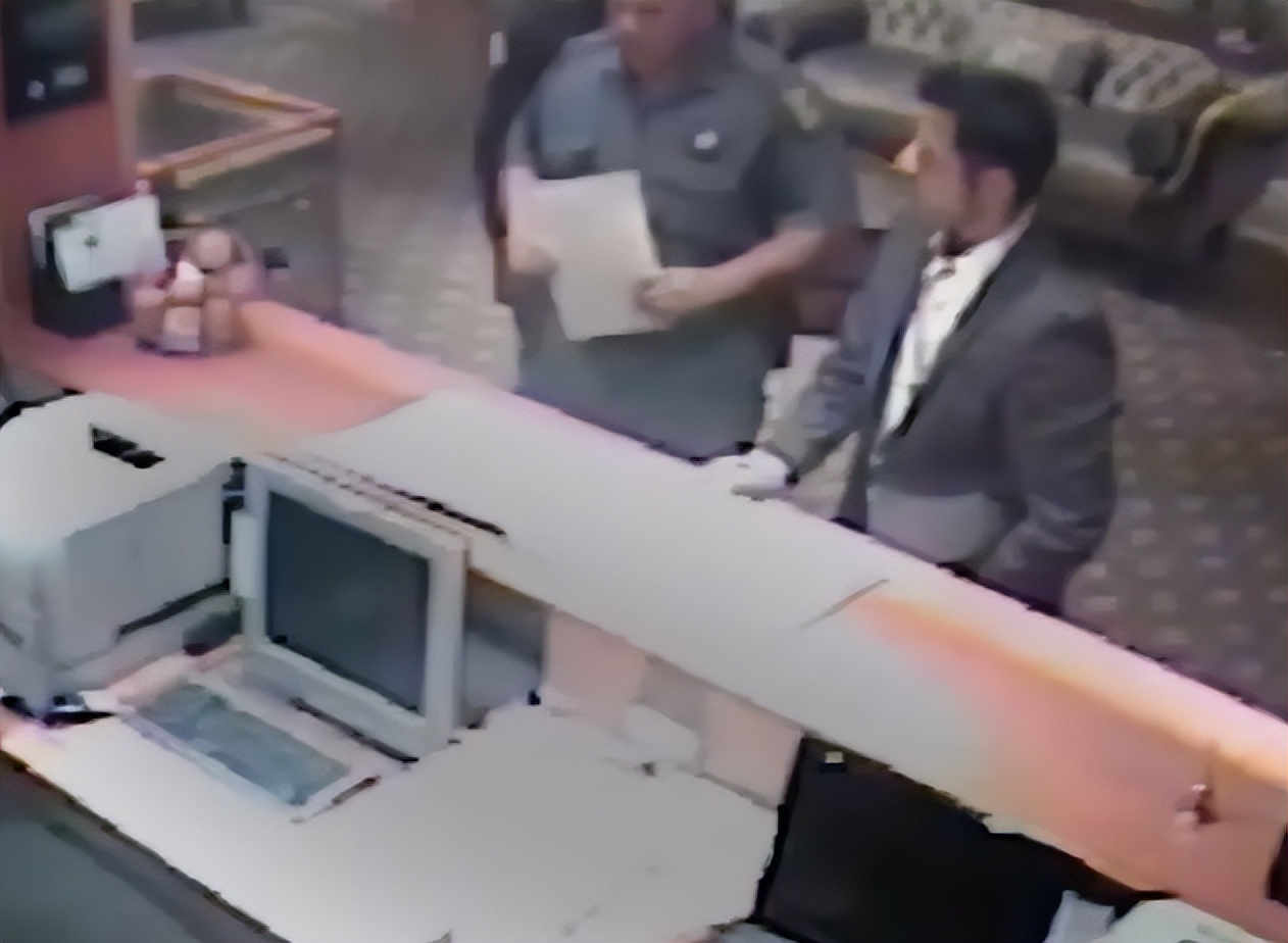 印度裔英国夫妻南非抢劫杀人案,南非女性被害事件原视频