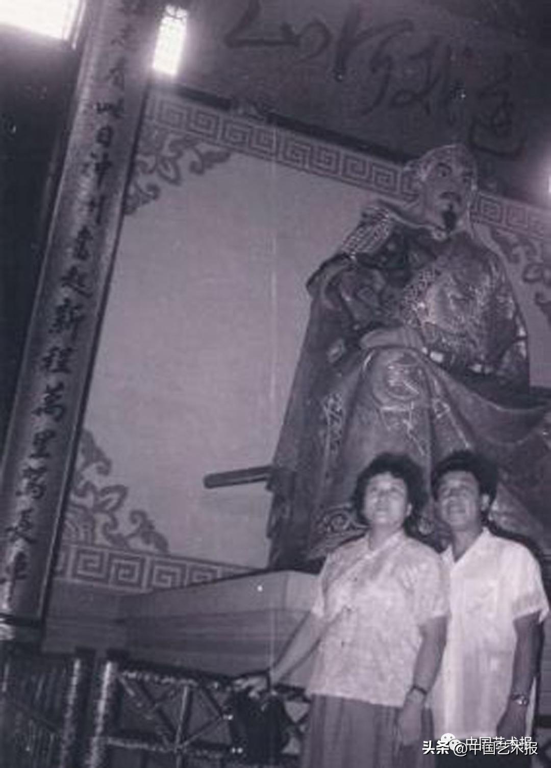 杩欎釜灞曡涓轰粈涔堜細闇囨捈浜哄績,杩欎釜灞曡鎵撶牬鑹烘湳鍜岀敓娲荤殑鐣岄檺