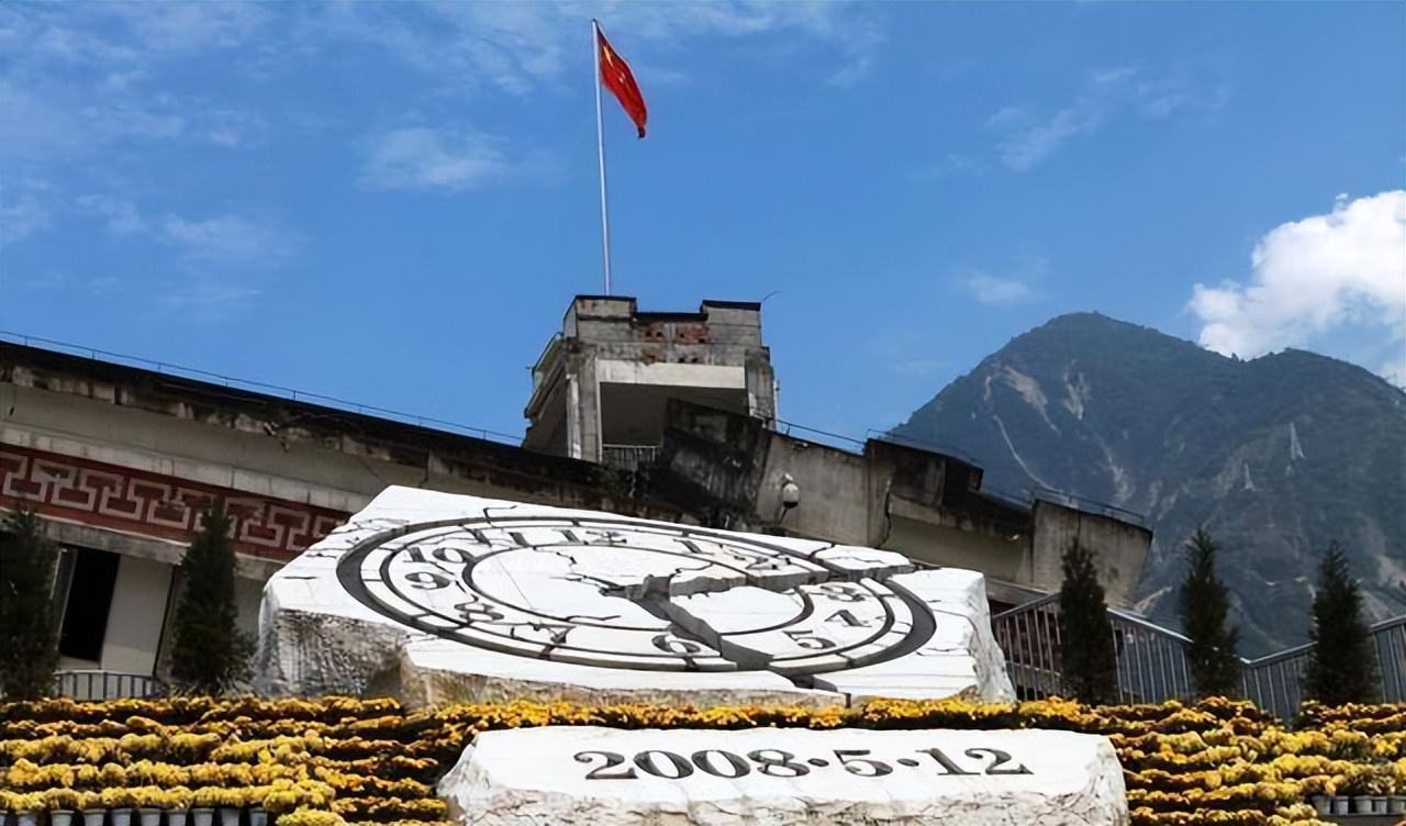 四川汶川的一位和尚连破三戒,汶川地震和尚为救人破了哪三戒