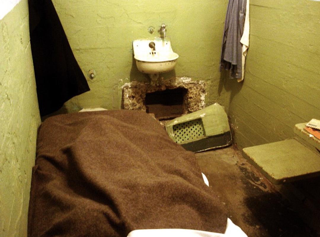 肖申克的救赎抄袭哪部电影,越狱跟肖申克的救赎