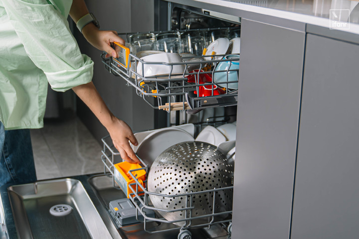 方太w2嵌入式洗碗机如何取消保洁,方太洗碗机wk01和w2区别