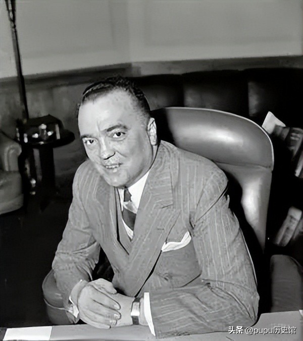 查总统性丑闻，藏第一夫人裸照，养恐怖分子，FBI为何敢无法无天