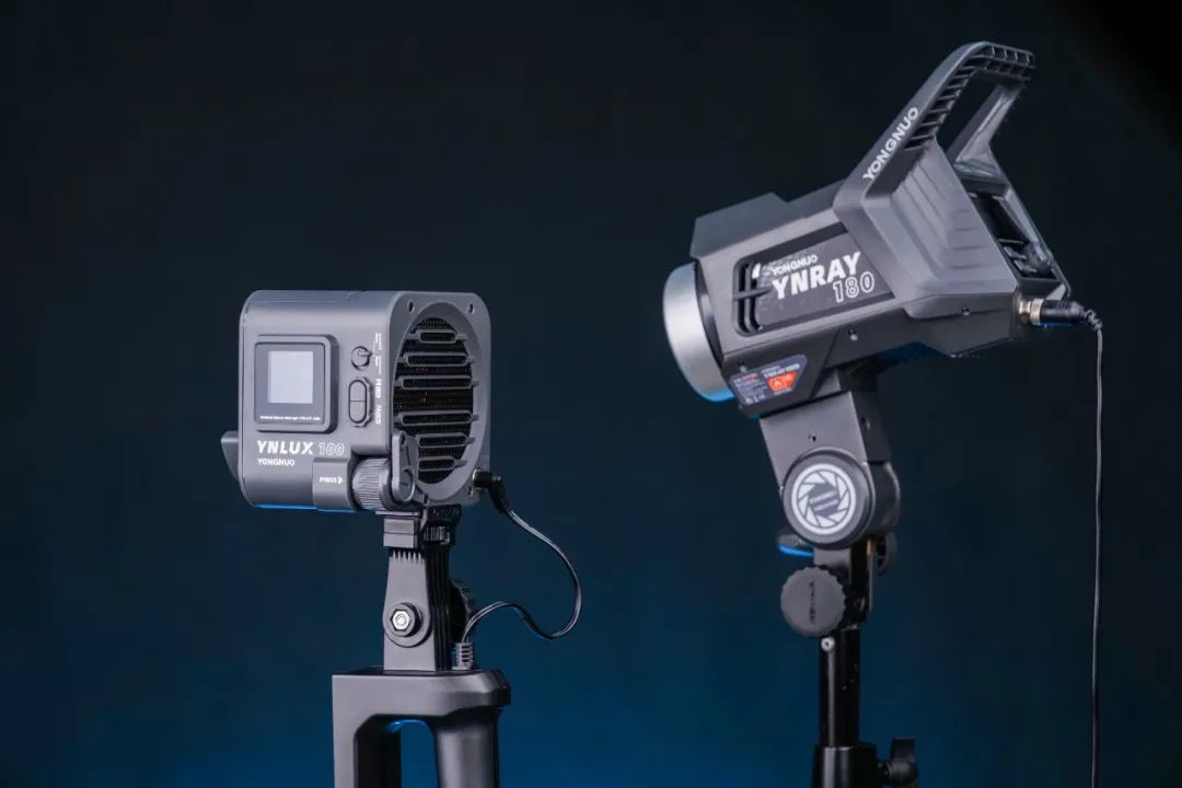 永诺ynlux100补光灯电池,永诺ynlux100pro使用教程