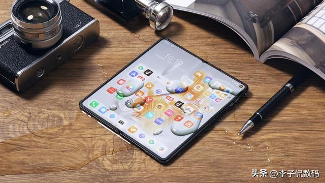 魅族折叠屏正式发布,魅族年底还将发布首款折叠屏手机