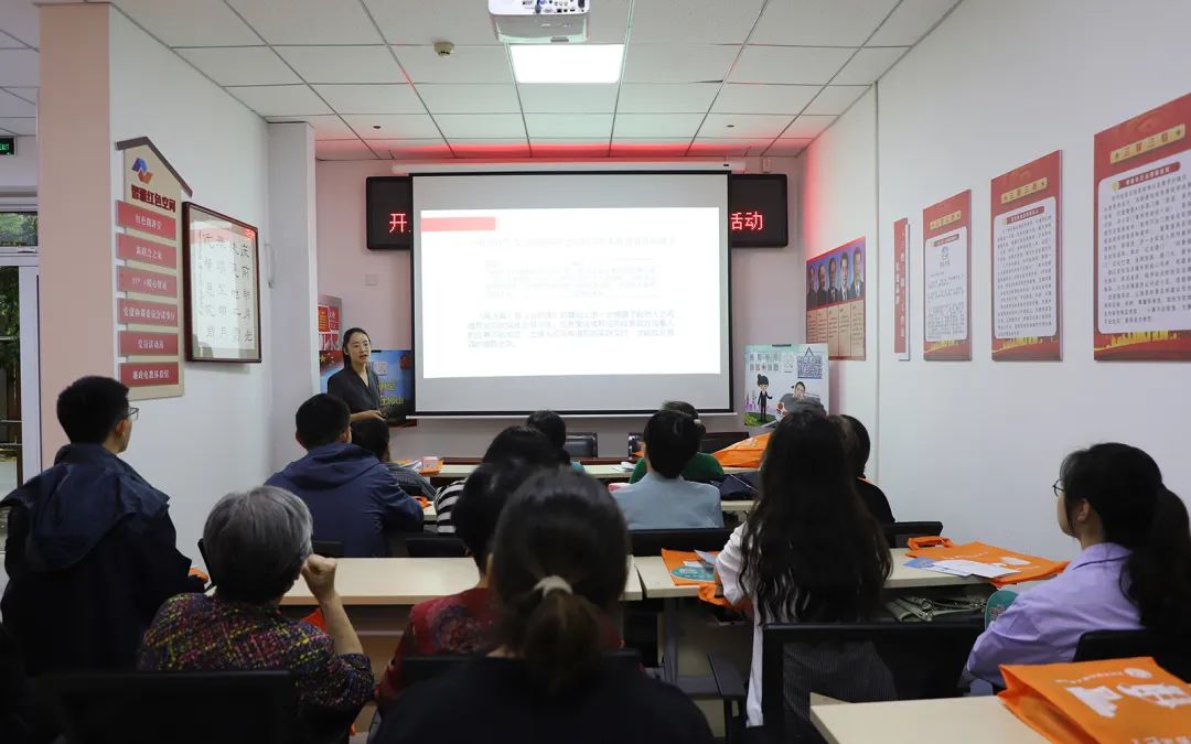 朋友借钱不还打官司怎样找律师,朋友借钱三年不还法院起诉有效吗