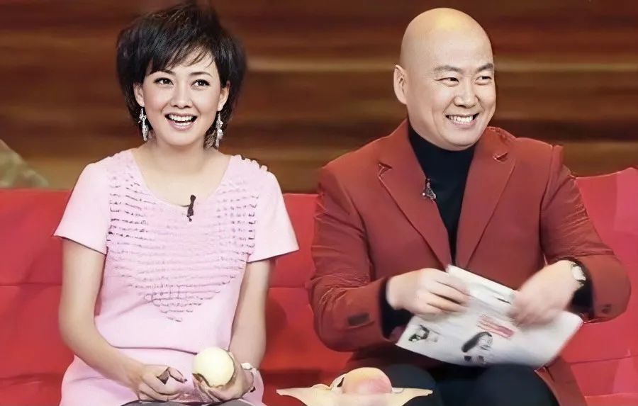 她曾是国民媳妇如今靠女儿走红,她曾4次登上春晚却丢尽了脸