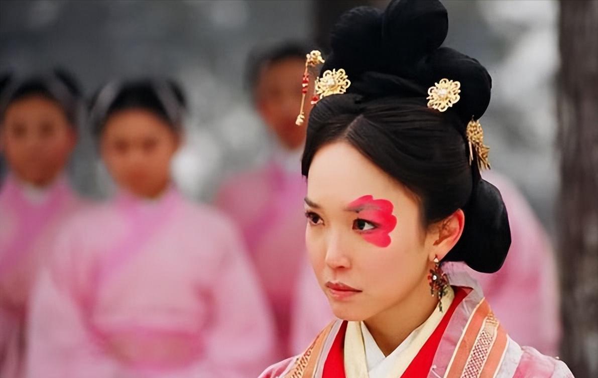 钟无艳与夏迎春真实画像,有事钟无艳无事夏迎春讽刺什么