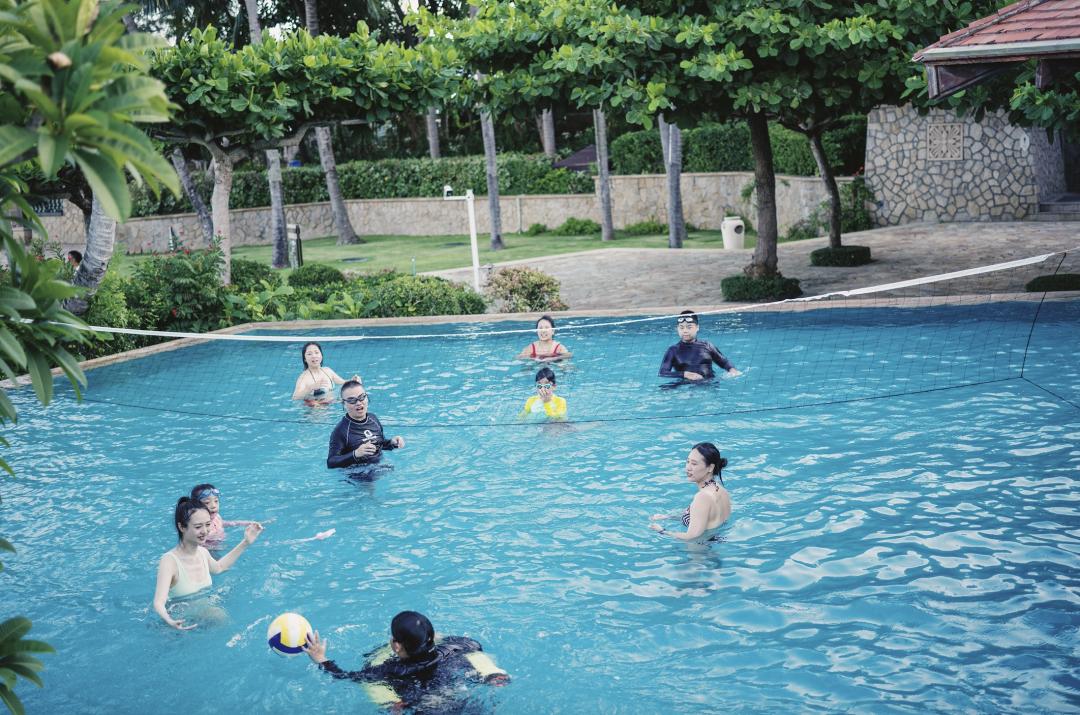 亚龙湾比较新的酒店,亚龙湾的酒店怎么样