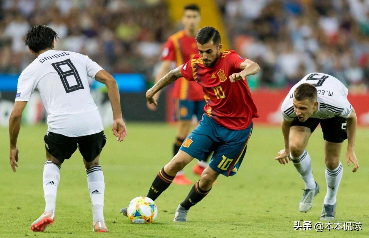 德国队站着淘汰西班牙跪着进16强,西班牙1-0击败挪威