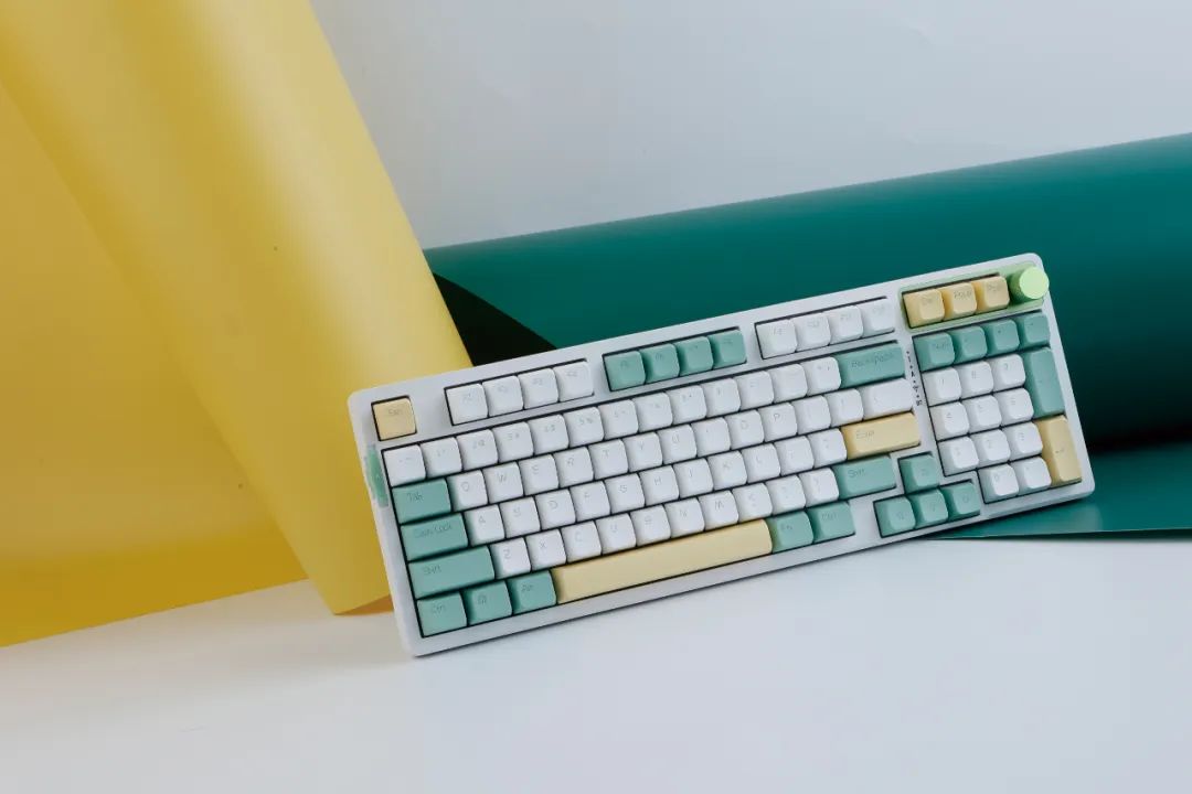 黑爵akp846机械键盘评测,黑爵AK966机械键盘