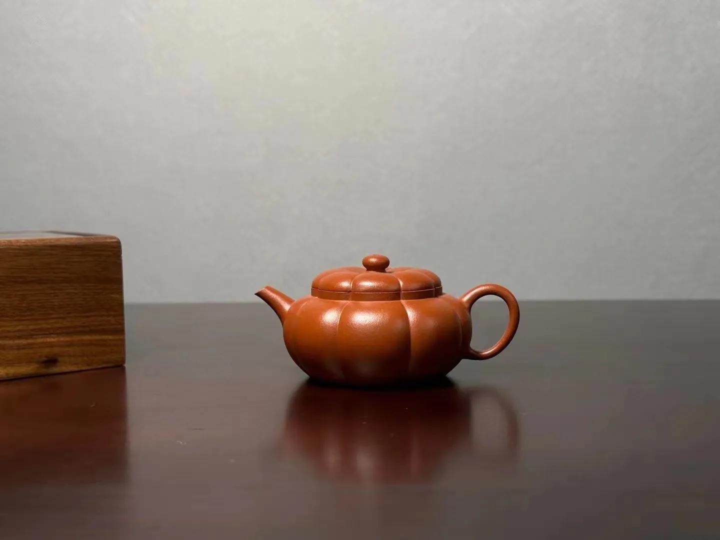 梅花居士作词是谁,梅花莲子壶