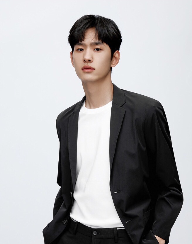 帮你们去海澜之家看了15套西服后发现：不懂西装请别乱穿