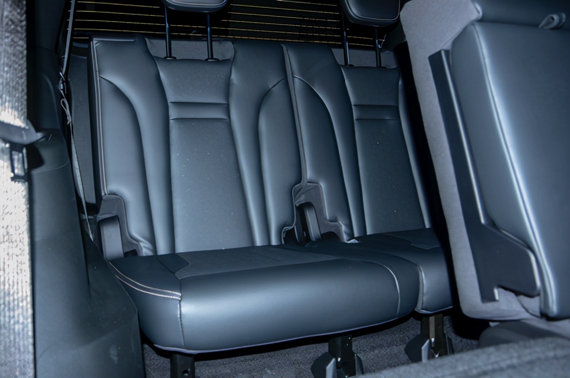 传祺gs8和领克09哪个发动机好,传祺gs8对比领克09