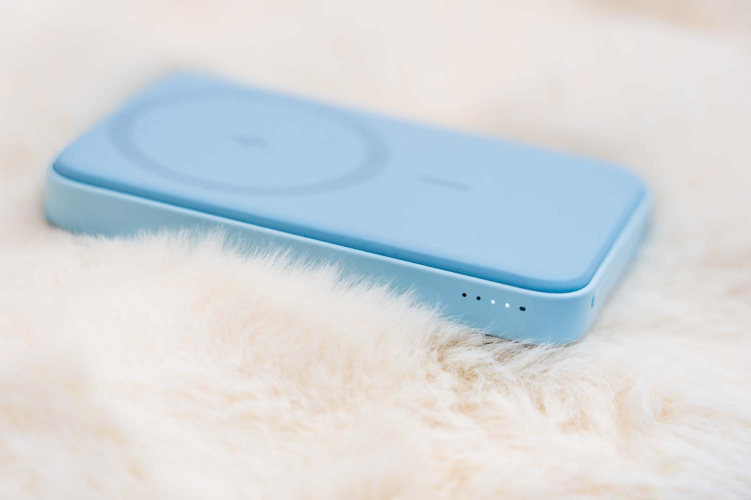 安克桌面无线充电器支架,安克最新磁吸式充电宝