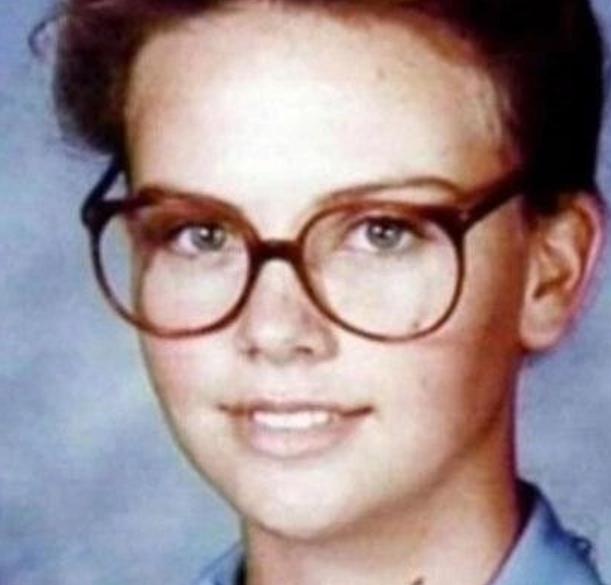 你可能不相信，好莱坞女神，查理兹塞隆才是真正的underdog