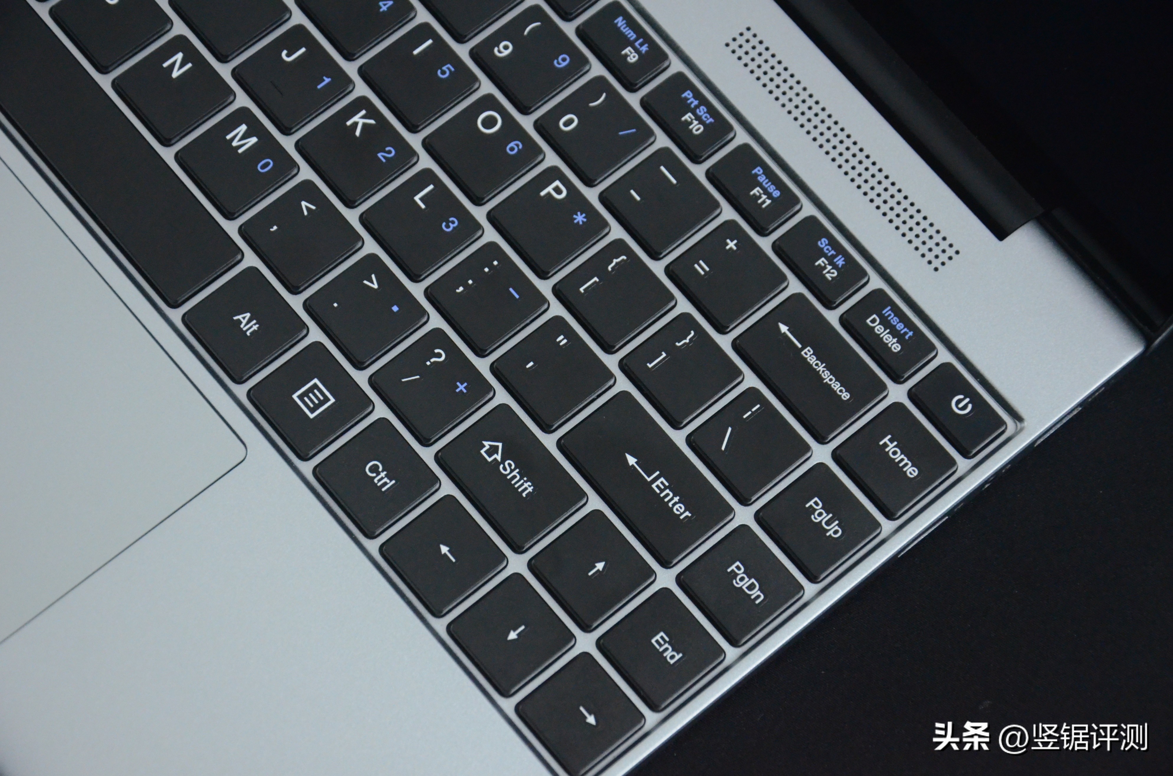 閰锋瘮榄旀柟gtbook13瀵规瘮13pro,閰锋瘮榄旀柟iworkgt娴嬭瘎