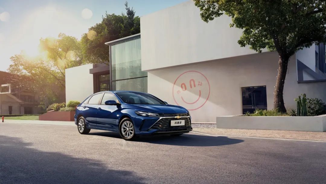 10-15万这几款自主家轿性价比极高,最低10万年轻人专属家轿动静皆宜