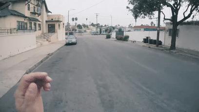 4+4怎么样才能等于四,4+4是不是等于八