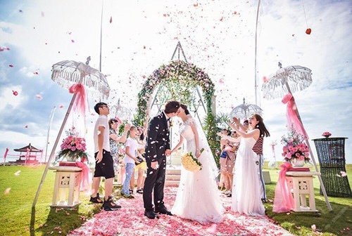 婚礼场景布置策划方案,经典婚礼策划方案推荐