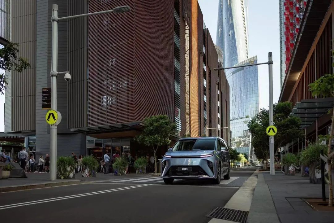 “德国战车”打价格战，中国“車”却提价卖，什么情况？