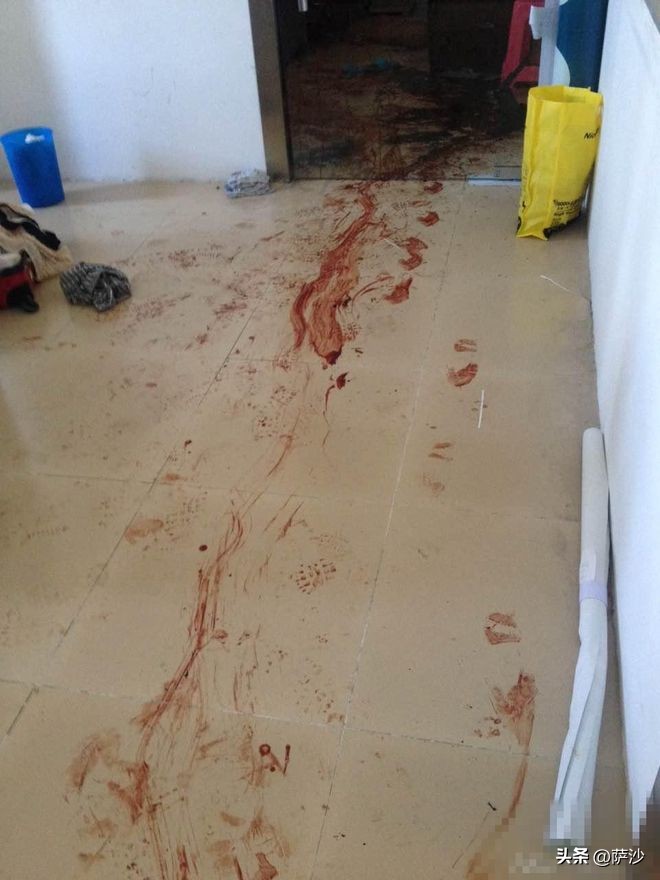 餐饮界大老板全家被残忍杀害：1997年歹徒持刀入室抢劫*门惨灭**案