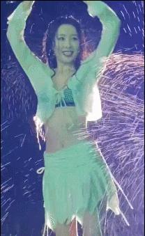 宣美泼水节gucci,宣美韩国泼水节完整版