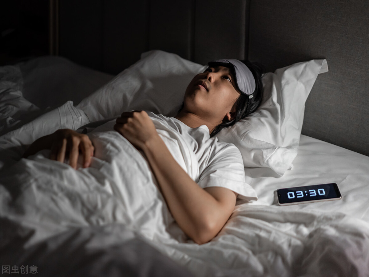 口干口渴喝水不解渴中医辨证,夜间口干咽干要警惕三种疾病